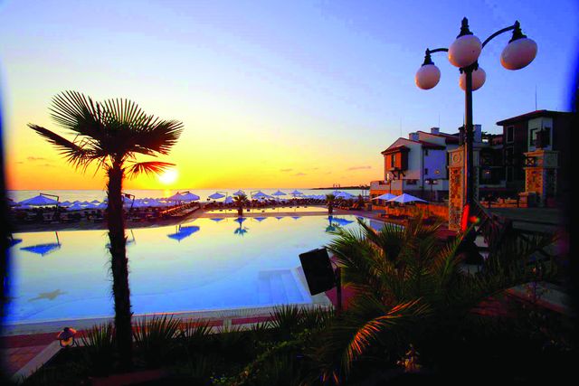 Оазис Резорт и Спа