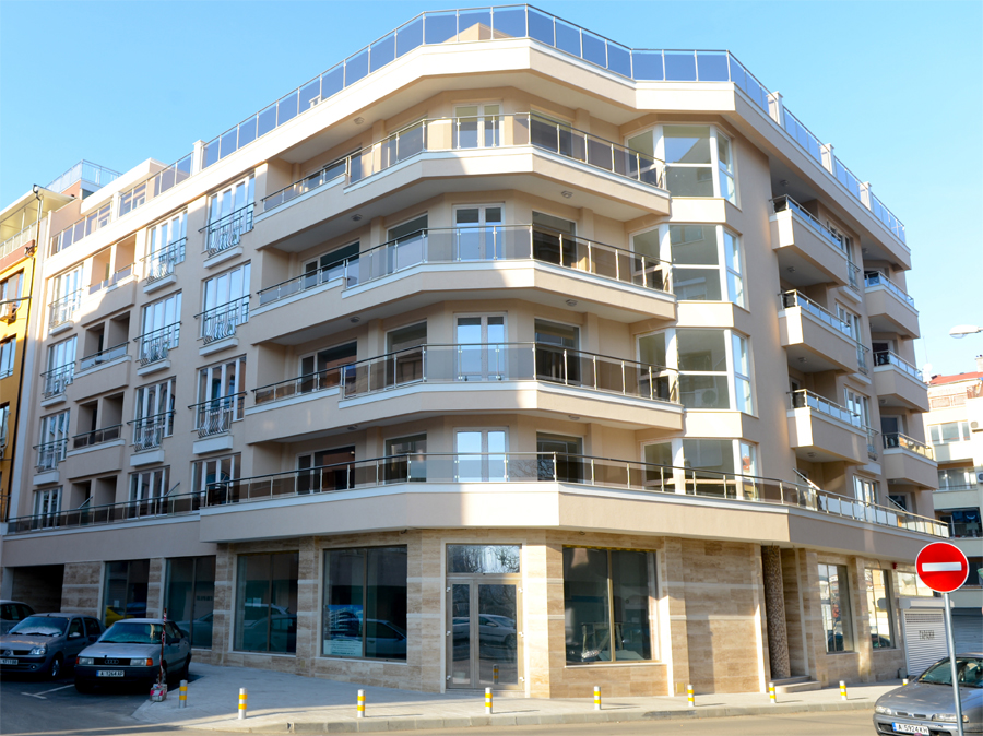 Недвижимость в Болгарии: комплекс Карл фото 